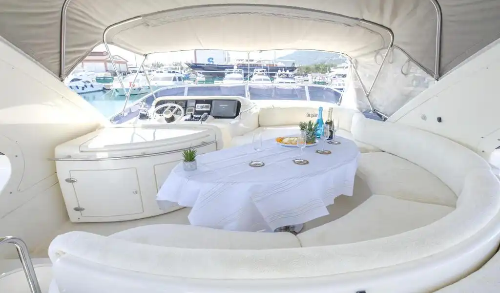 AZİMUT GLR LUXURY YACHT